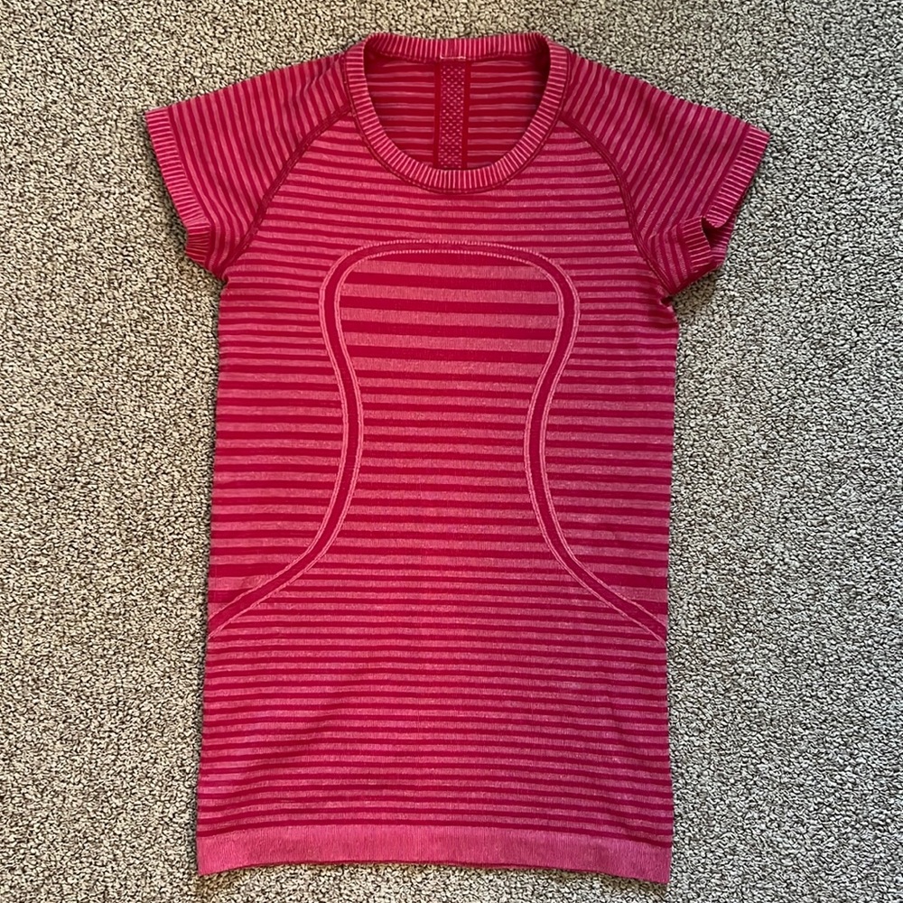 Lululemon swiftly tech shirt